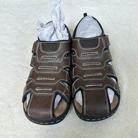 Men’s docker, memory foam sandals new never worn but the wrong size for a gift. - Picture 1 of 5